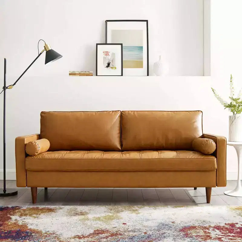 Canapé quatre places en similicuir brun clair, style Mid-Century Modern