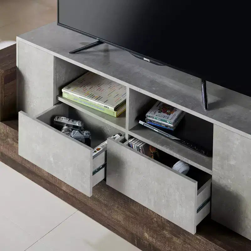 Meuble TV industriel pour téléviseurs jusqu'à 80" - Fini ciment et chêne recyclé