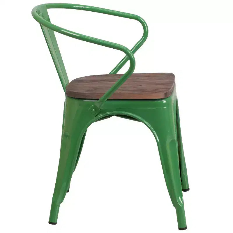 Chaise de bistrot empilable en métal avec assise et accoudoirs en bois